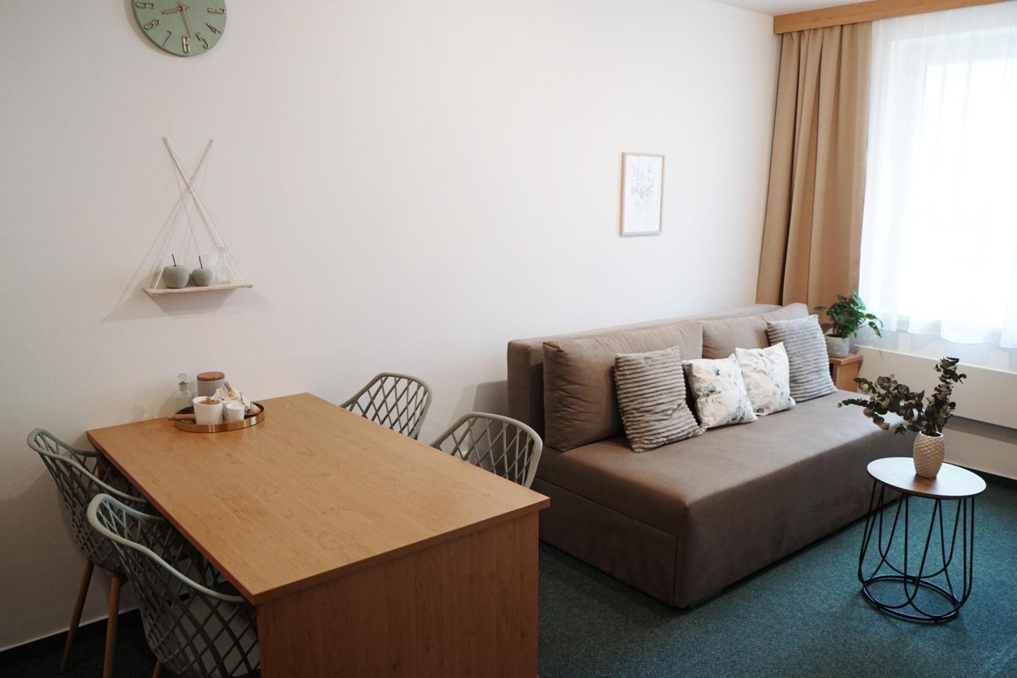 Kiri Apartment